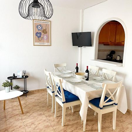 P.S. Apartment Torrevieja Eksteriør billede