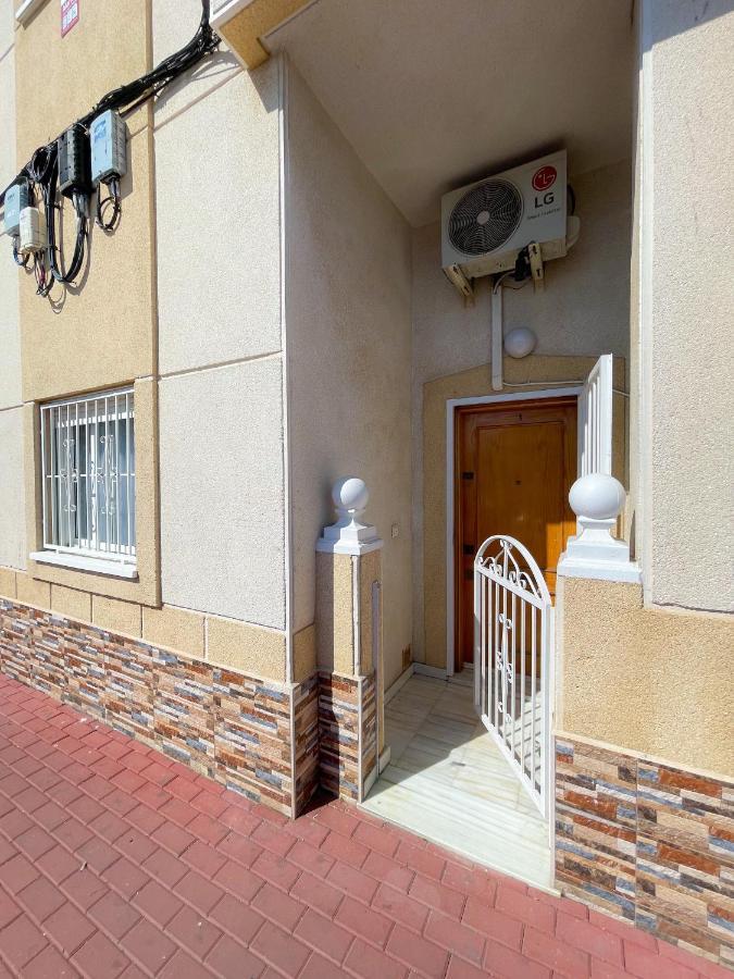 P.S. Apartment Torrevieja Eksteriør billede